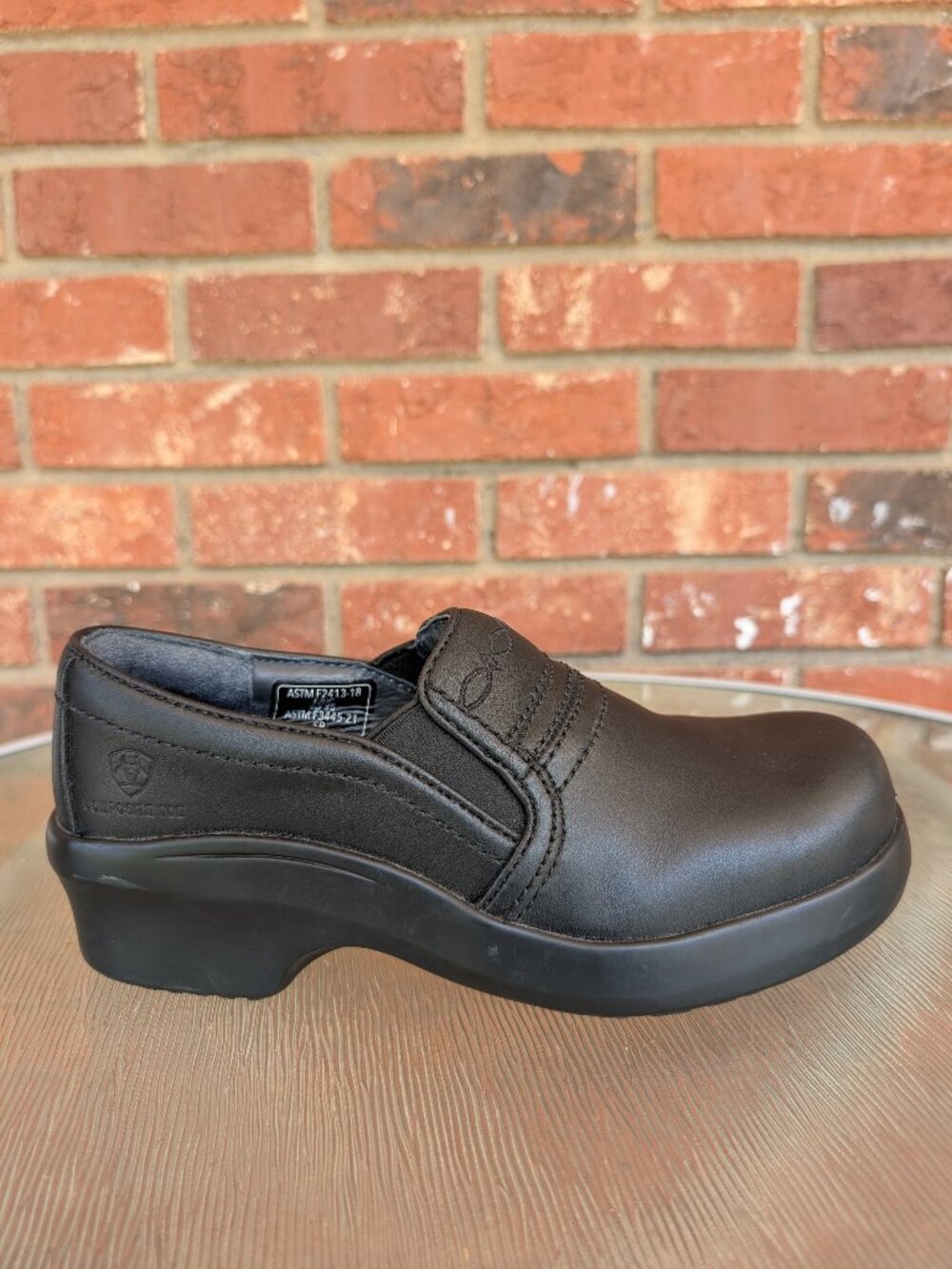 Women's ARIAT Black Leather Composite Toe Slip On Shoes Size 8 - Picture 3 of 11